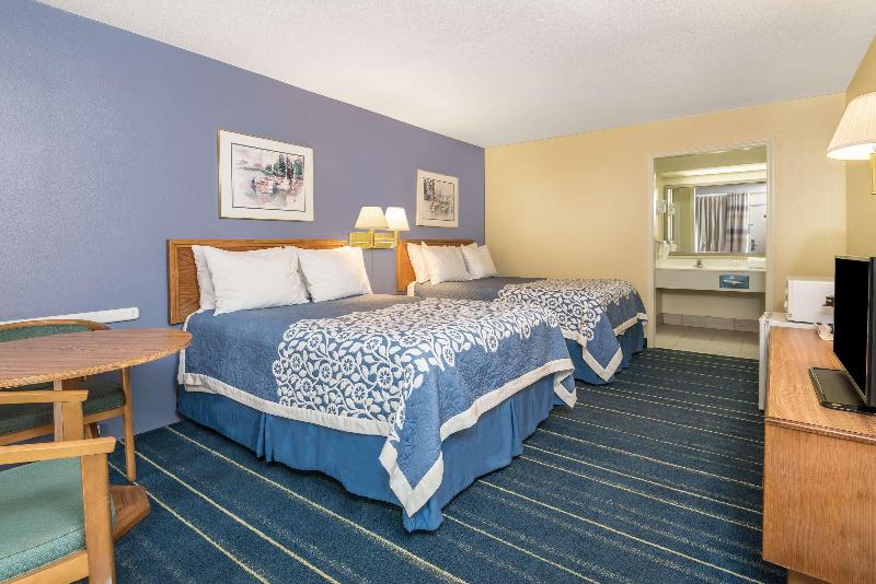 Days Inn by Wyndham South Hill image