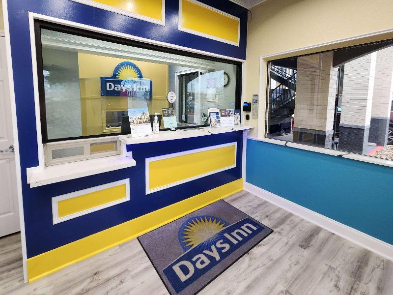 Days Inn by Wyndham Dickinson TX image