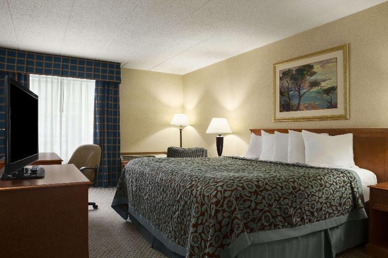 Days Inn by Wyndham Rock Falls image