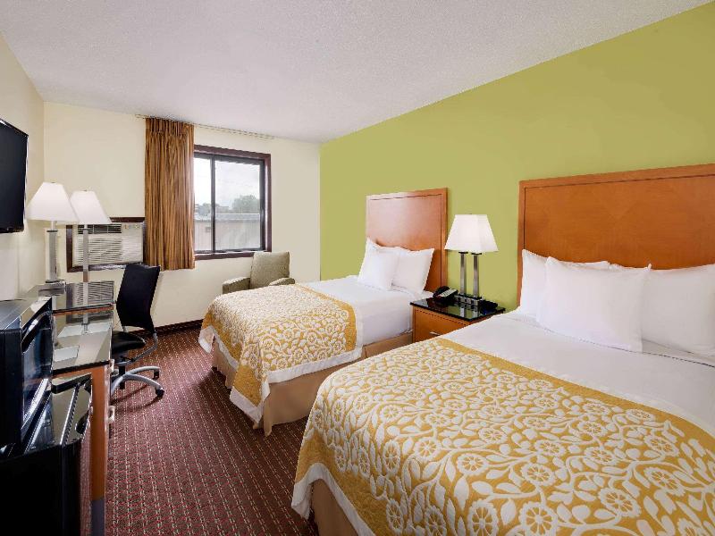 Days Inn by Wyndham Fort Dodge image