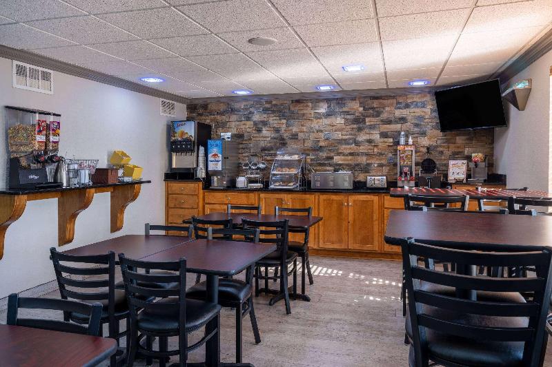 Days Inn & Suites By Wyndham Commerce image