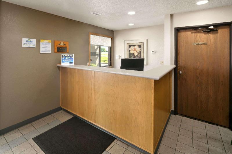 Days Inn by Wyndham Willmar image