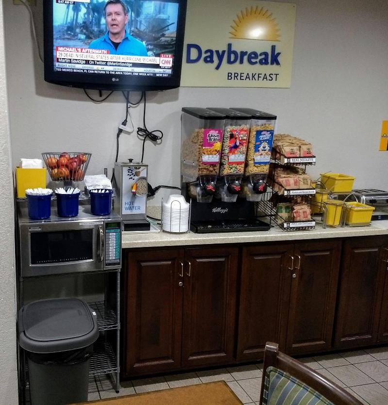 Days Inn by Wyndham Willmar image
