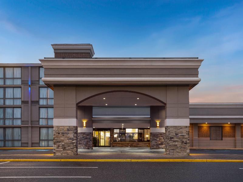 Days Hotel by Wyndham Toms River Jersey Shore image