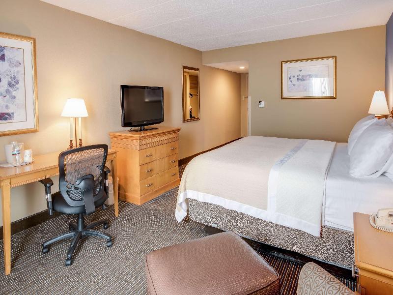 Days Hotel by Wyndham Toms River Jersey Shore image