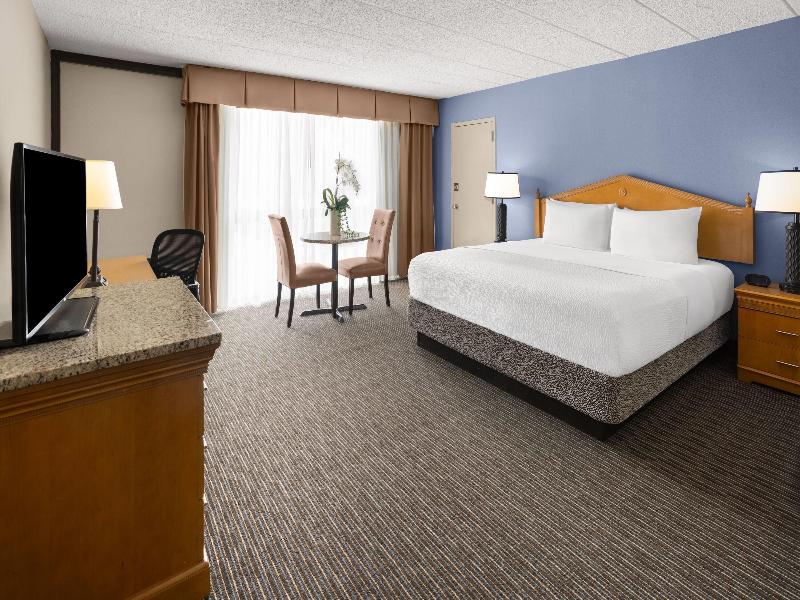Days Hotel by Wyndham Toms River Jersey Shore image