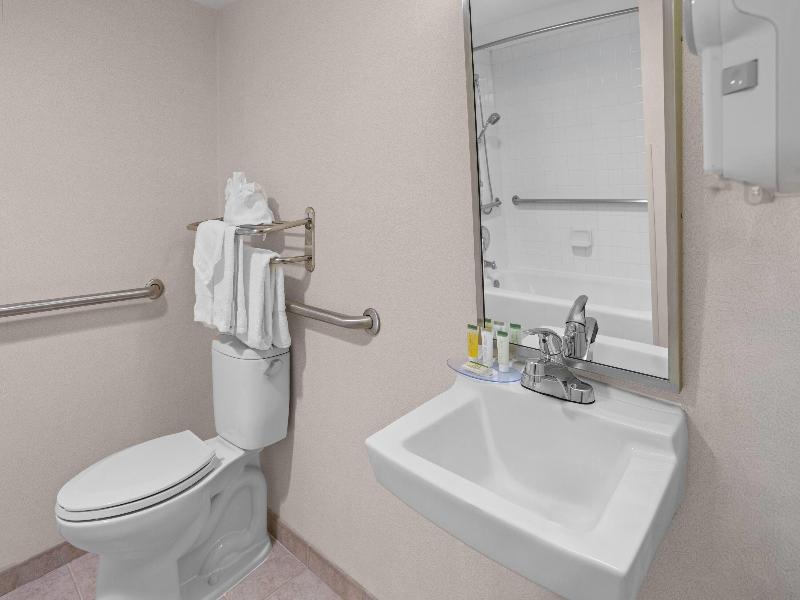 Days Hotel by Wyndham Toms River Jersey Shore image