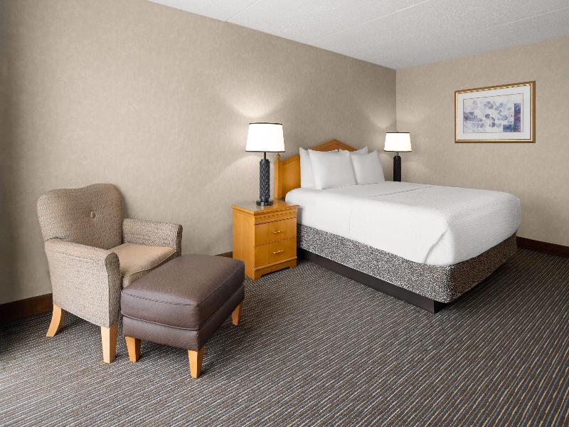 Days Hotel by Wyndham Toms River Jersey Shore image