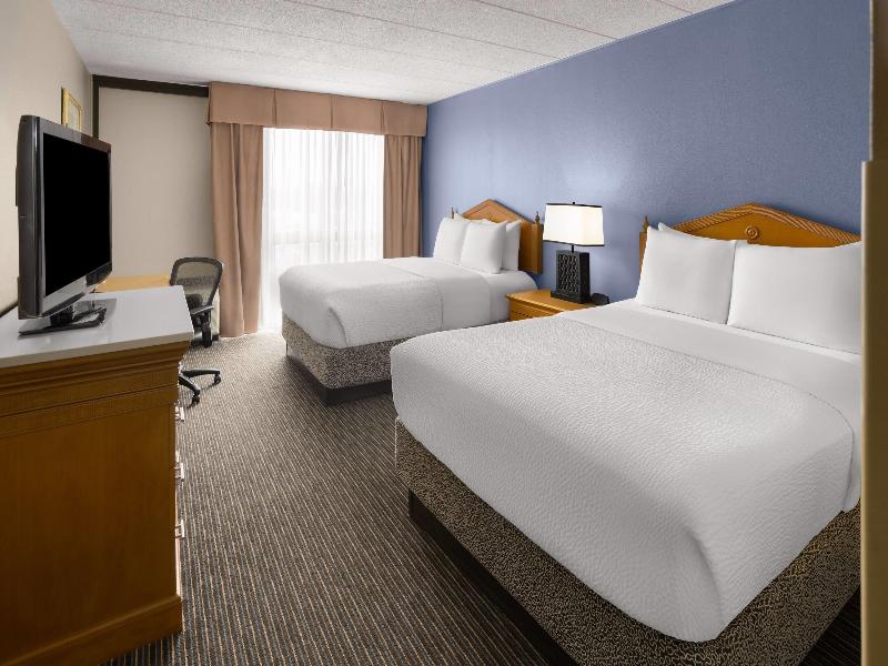 Days Hotel by Wyndham Toms River Jersey Shore image