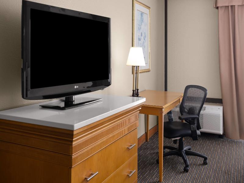 Days Hotel by Wyndham Toms River Jersey Shore image
