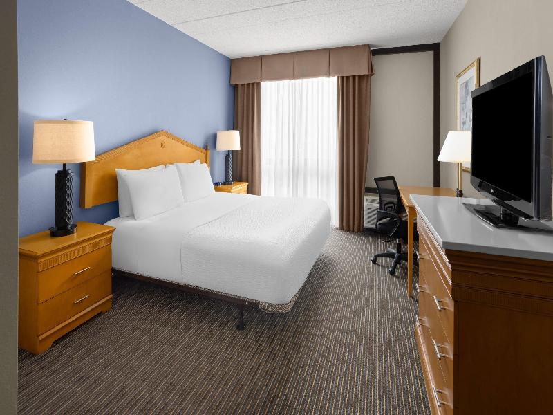 Days Hotel by Wyndham Toms River Jersey Shore image