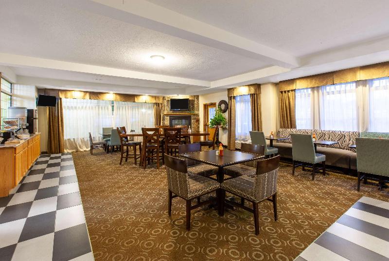 Days Inn by Wyndham Petoskey image