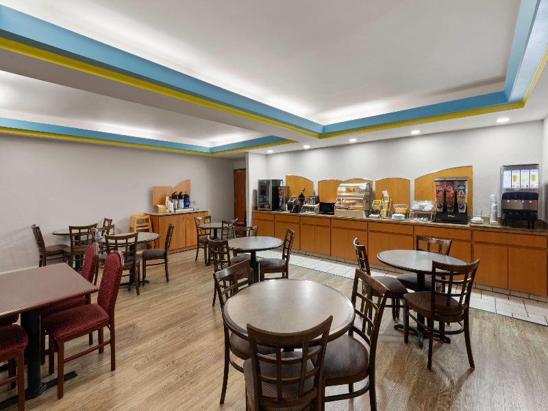 Days Inn by Wyndham Tulsa Central