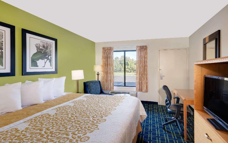 Days Inn By Wyndham Easton image
