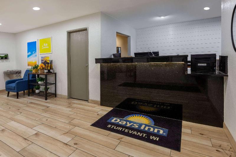 Days Inn by Wyndham Racine/Sturtevant image