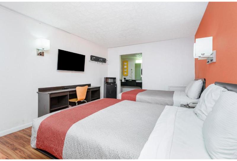 Relax Inn by OYO Columbus OH I 70 image