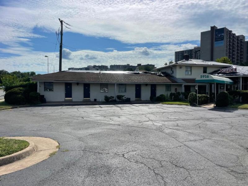 Budget Host Travelers Motel — general view