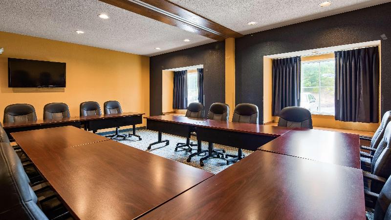 SureStay Plus Hotel by Best Western Keyser image