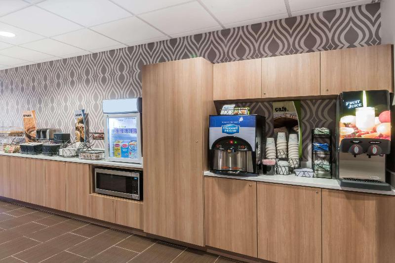 Microtel Inn & Suites Penn Yan Finger Lakes Regio image