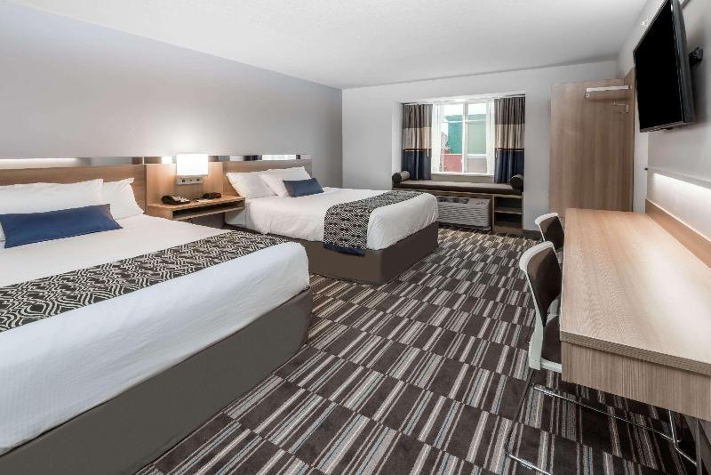 Microtel Inn & Suites Penn Yan Finger Lakes Regio image
