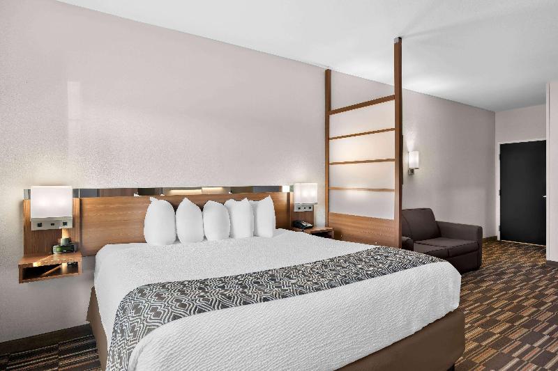 Microtel Inn And Suites By Wyndham Sweetwater image