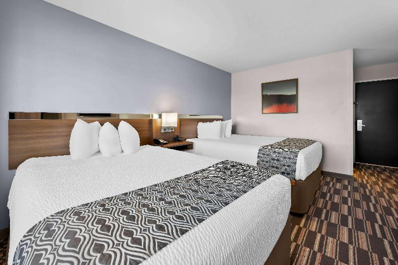 Microtel Inn And Suites By Wyndham Sweetwater image