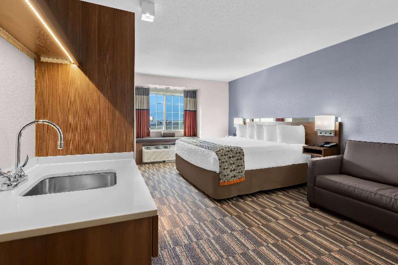 Microtel Inn And Suites By Wyndham Sweetwater image