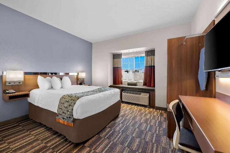 Microtel Inn And Suites By Wyndham Sweetwater image