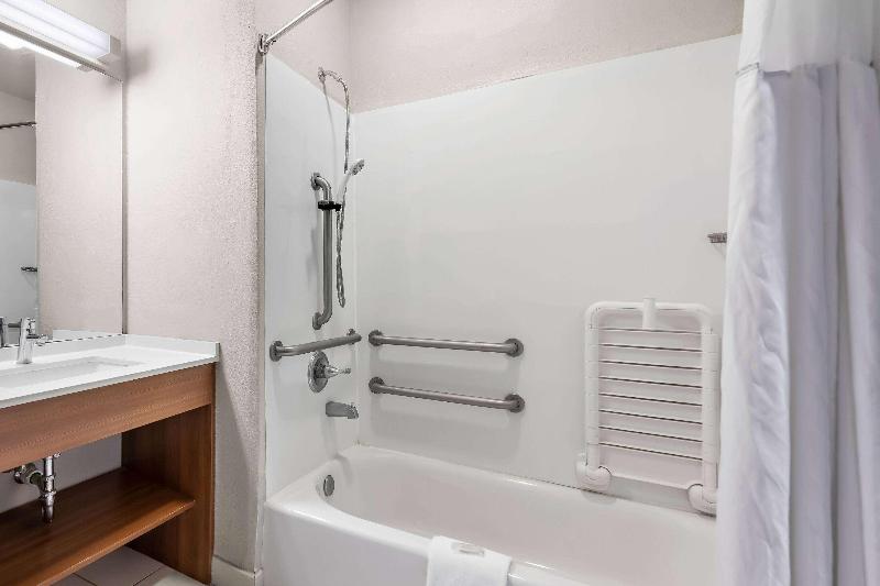 Microtel Inn And Suites By Wyndham Sweetwater image