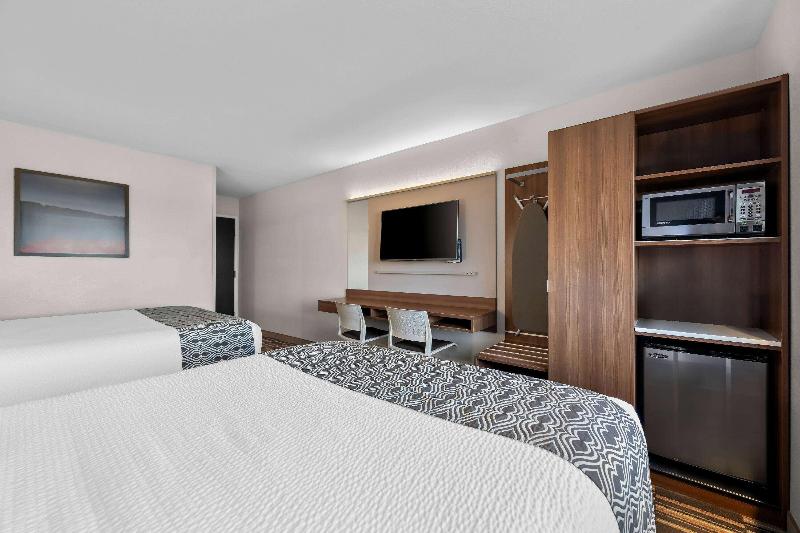 Microtel Inn And Suites By Wyndham Sweetwater image