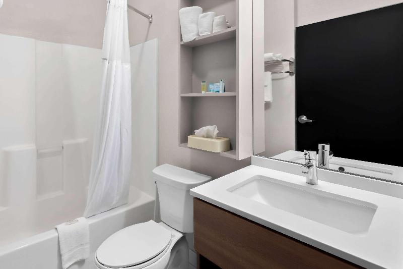 Microtel Inn And Suites By Wyndham Sweetwater image