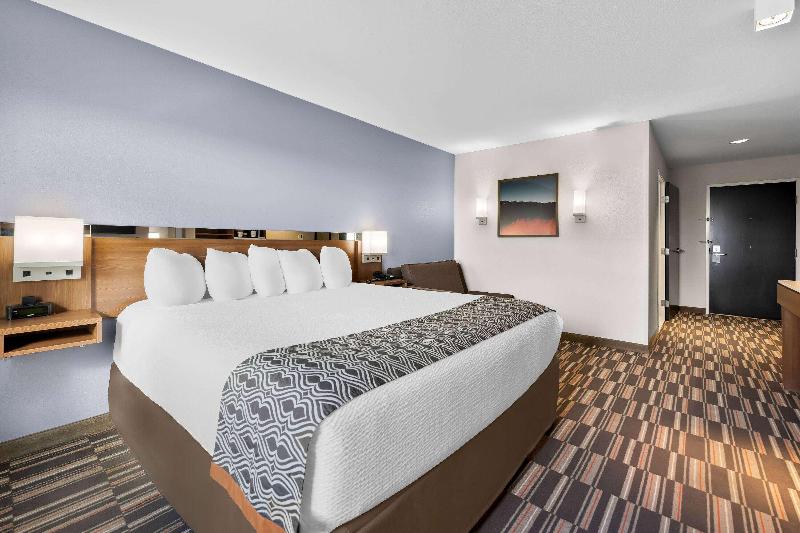 Microtel Inn And Suites By Wyndham Sweetwater image