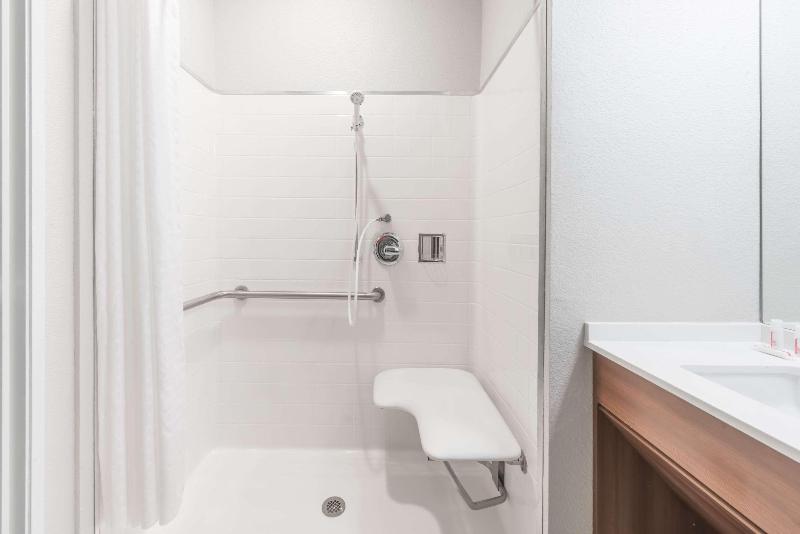 Microtel Inn And Suites By Wyndham Sweetwater image