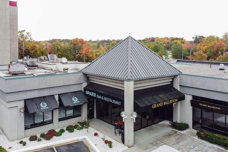 Clarion Hotel BWI Airport image
