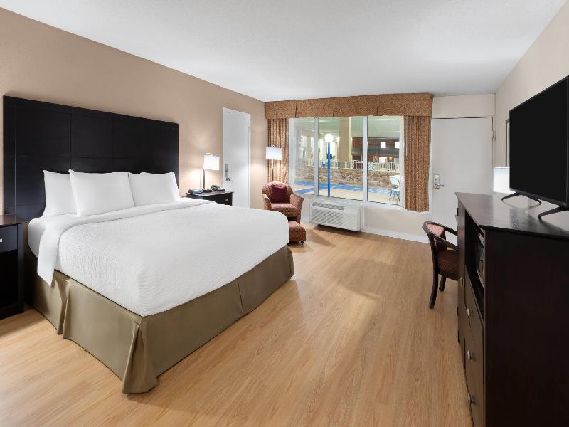 Quality Inn & Suites image