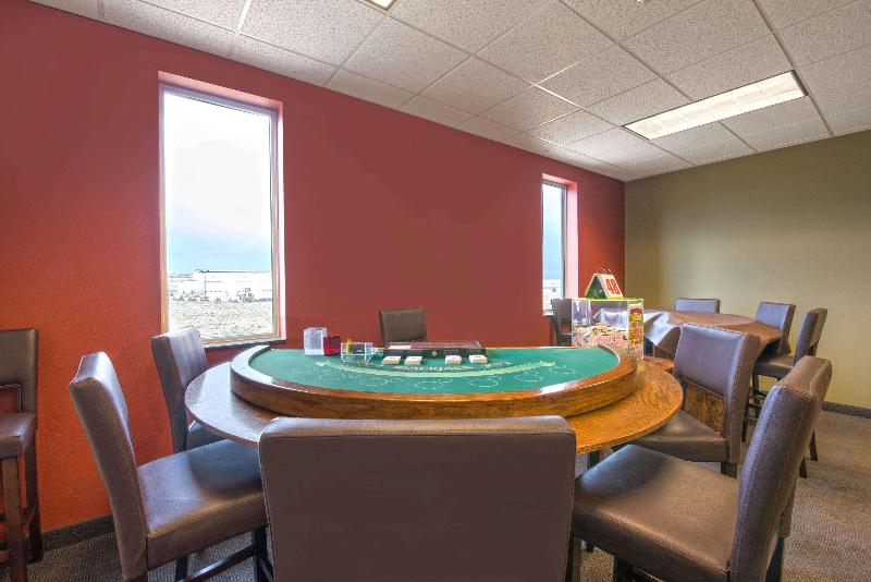 Ramada by Wyndham Williston Airport — photo 3