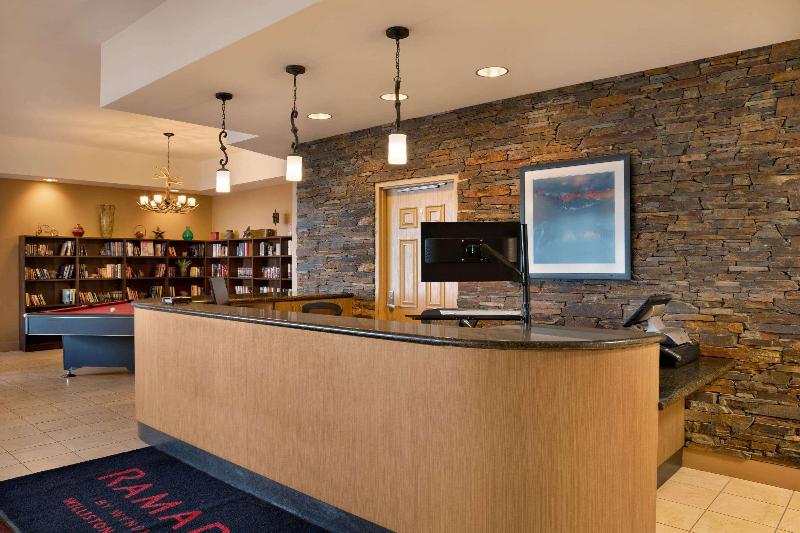 Ramada by Wyndham Williston Airport