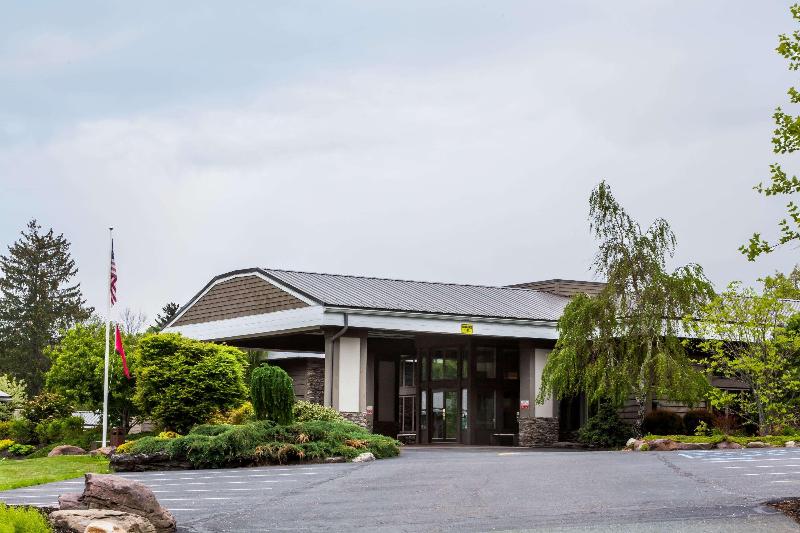 Ramada by Wyndham Rock Hill at Sullivan Center — main photo