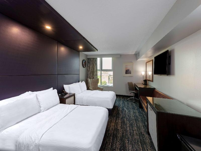 41 Lakefront Hotel Trademark Collection By Wyndham image