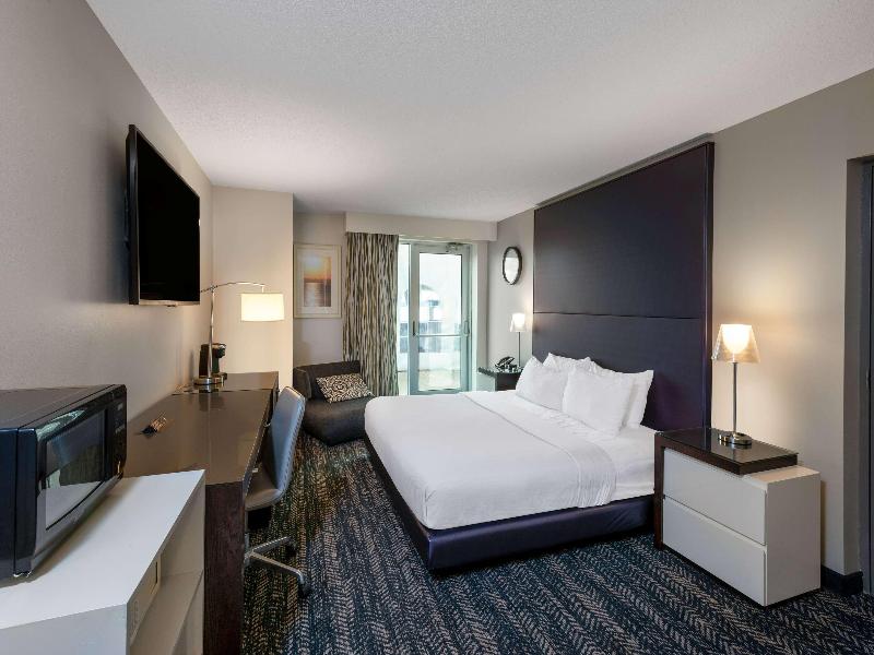 41 Lakefront Hotel Trademark Collection By Wyndham image