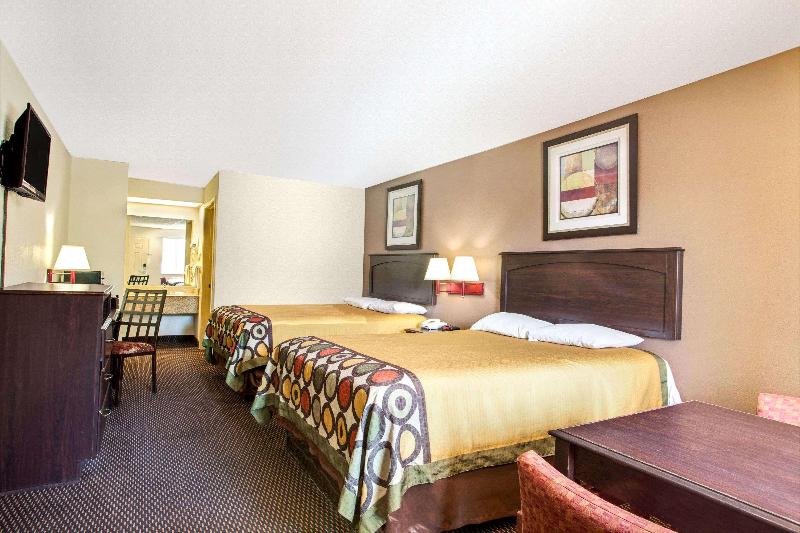 Super 8 by Wyndham Richland/Jackson Area image