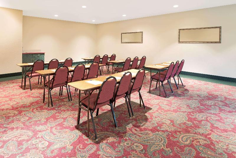Super 8 by Wyndham Bonne Terre image
