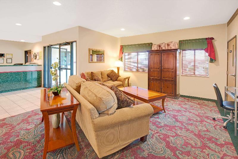 Super 8 by Wyndham Bonne Terre image