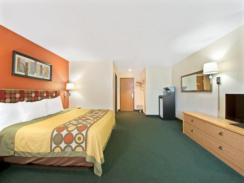 Super 8 by Wyndham Bonne Terre image
