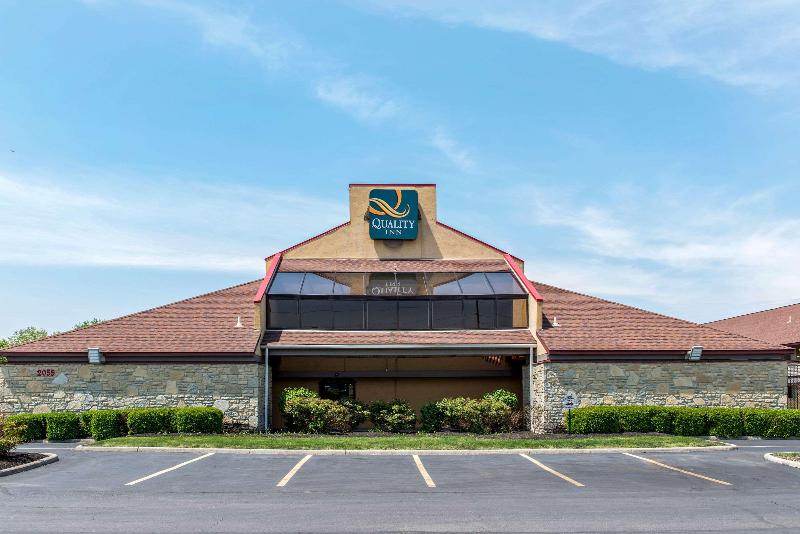 Quality Inn Columbus-East image