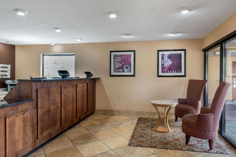 Quality Inn Columbus-East image