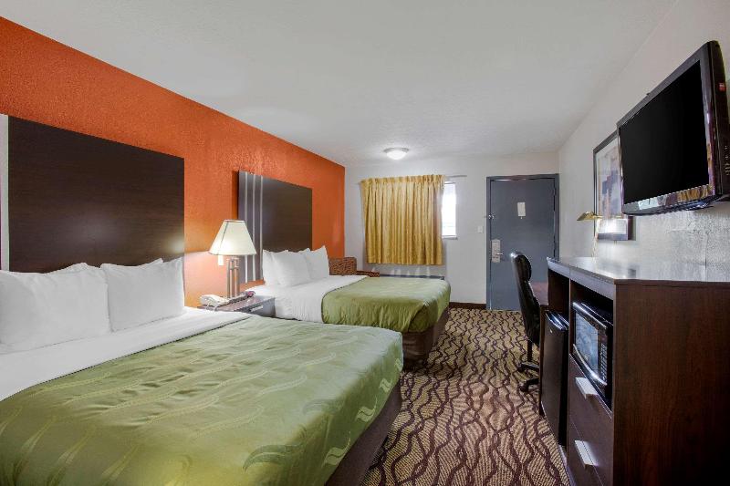 Quality Inn Columbus-East image