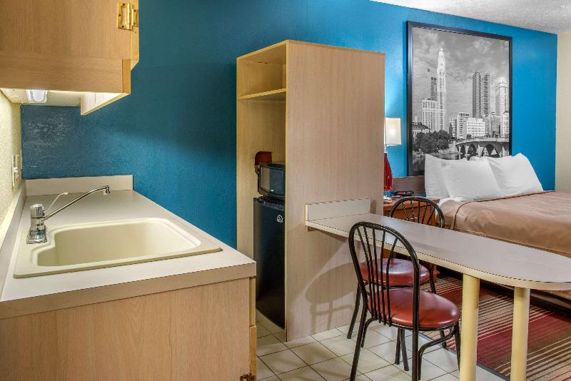 Quality Inn Columbus-East image