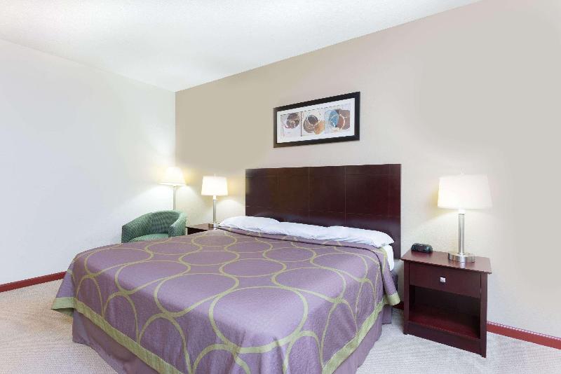 Super 8 By Wyndham Beaver Falls image