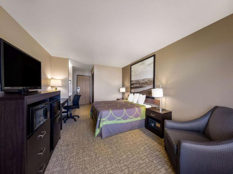 Super 8 by Wyndham Jackson MN image